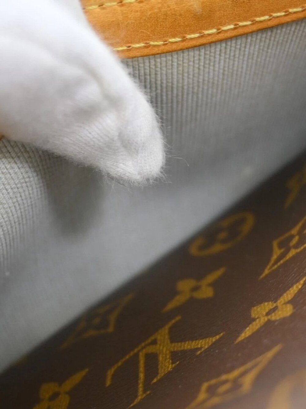 LOUIS VUITTON MONOGRAM REPORTER PM SHOULDER BAG - Picture 10 of 14